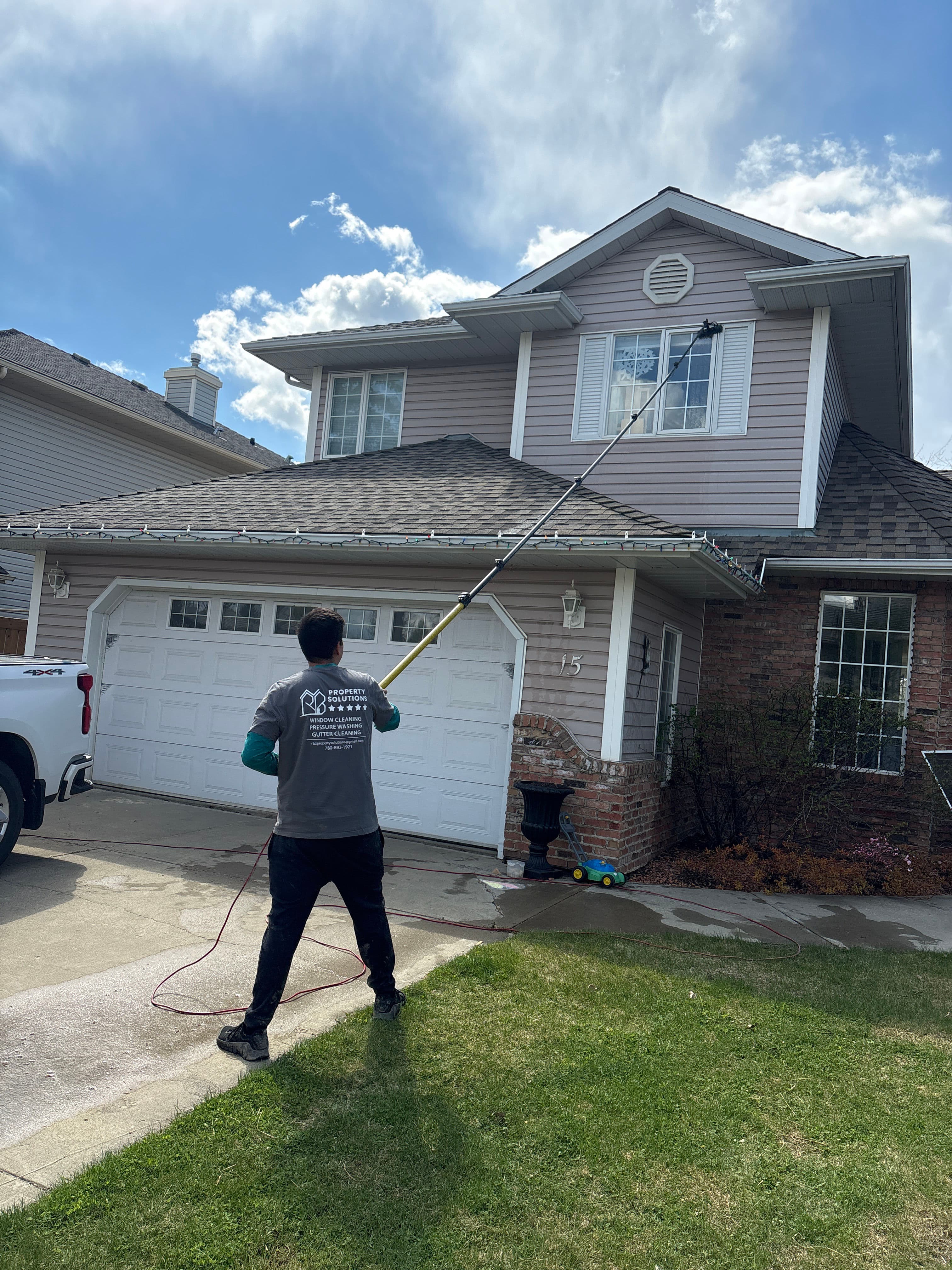 Project Exterior Window Cleaning Done Right in St. Albert image