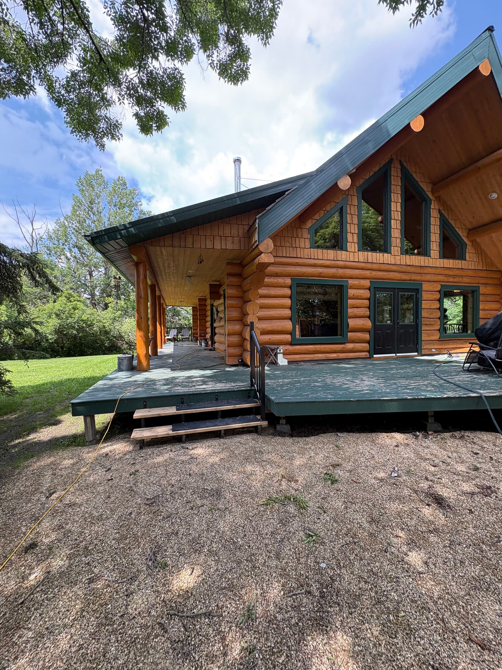 Gallery photos for Log Cabin Window Cleaning Done the Right Way: Image #1